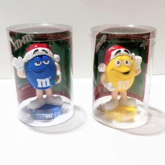 Pair of Vintage M & M's Christmas Mini Bobble Head Character Figurines - Picture 2 of 4